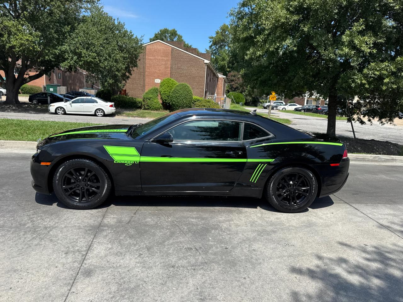Chevrolet Camaro 2dr Cpe LS w/2LS 2015