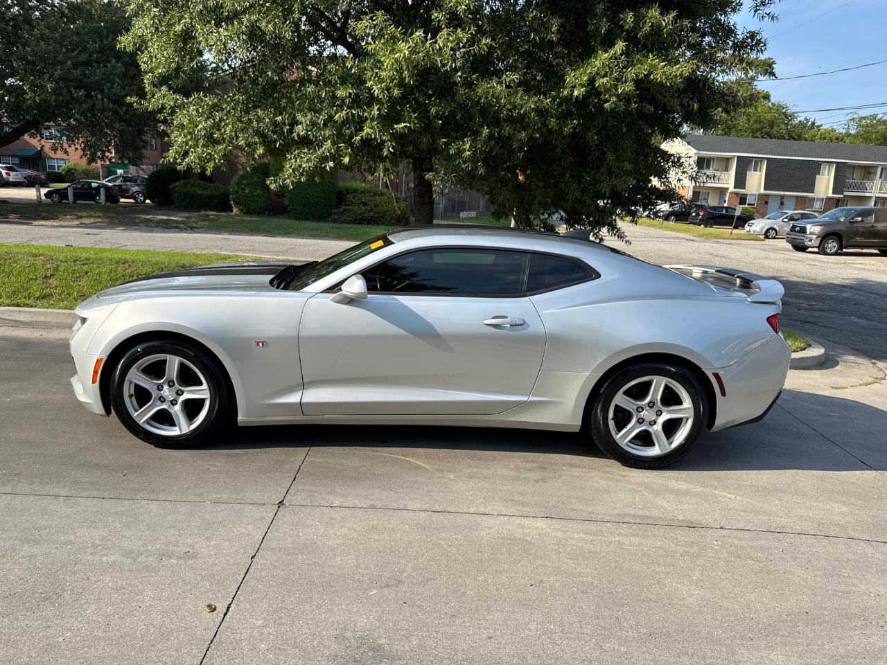Chevrolet Camaro 2dr Cpe 1LT 2017