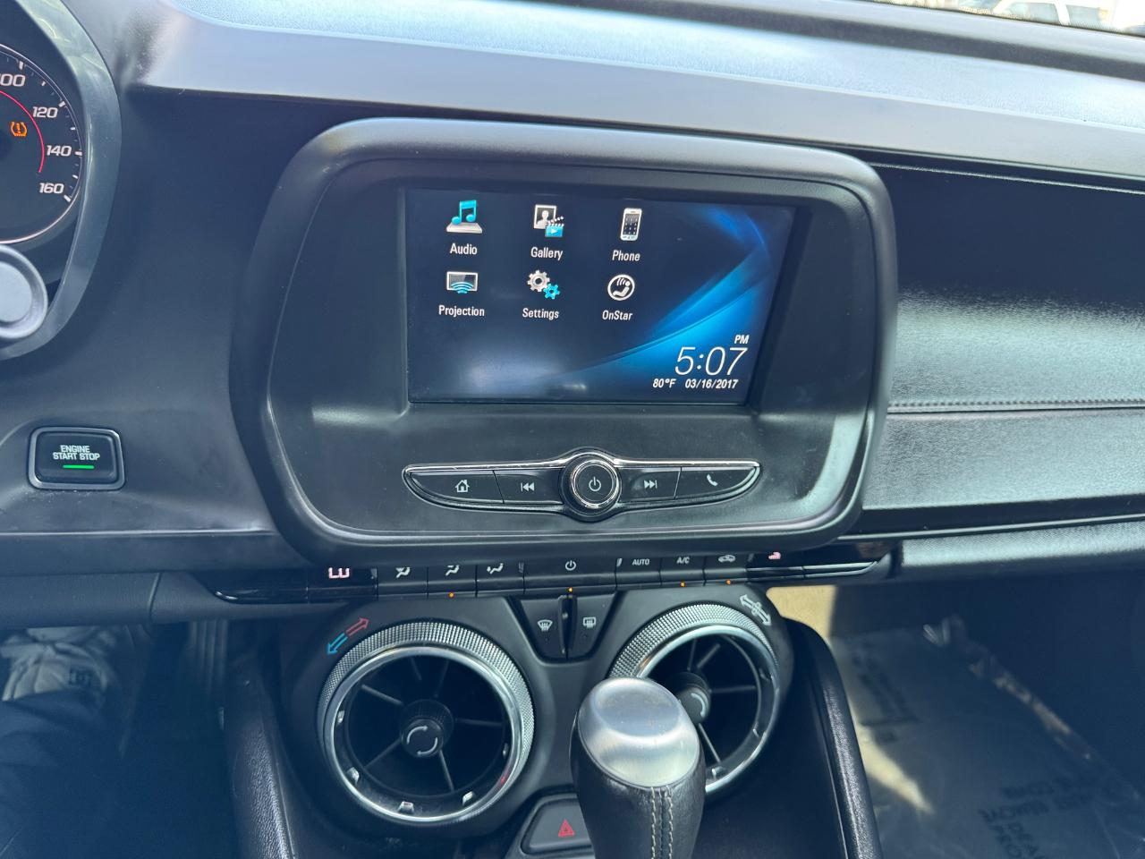 Chevrolet Camaro 2dr Cpe 1LT 2017