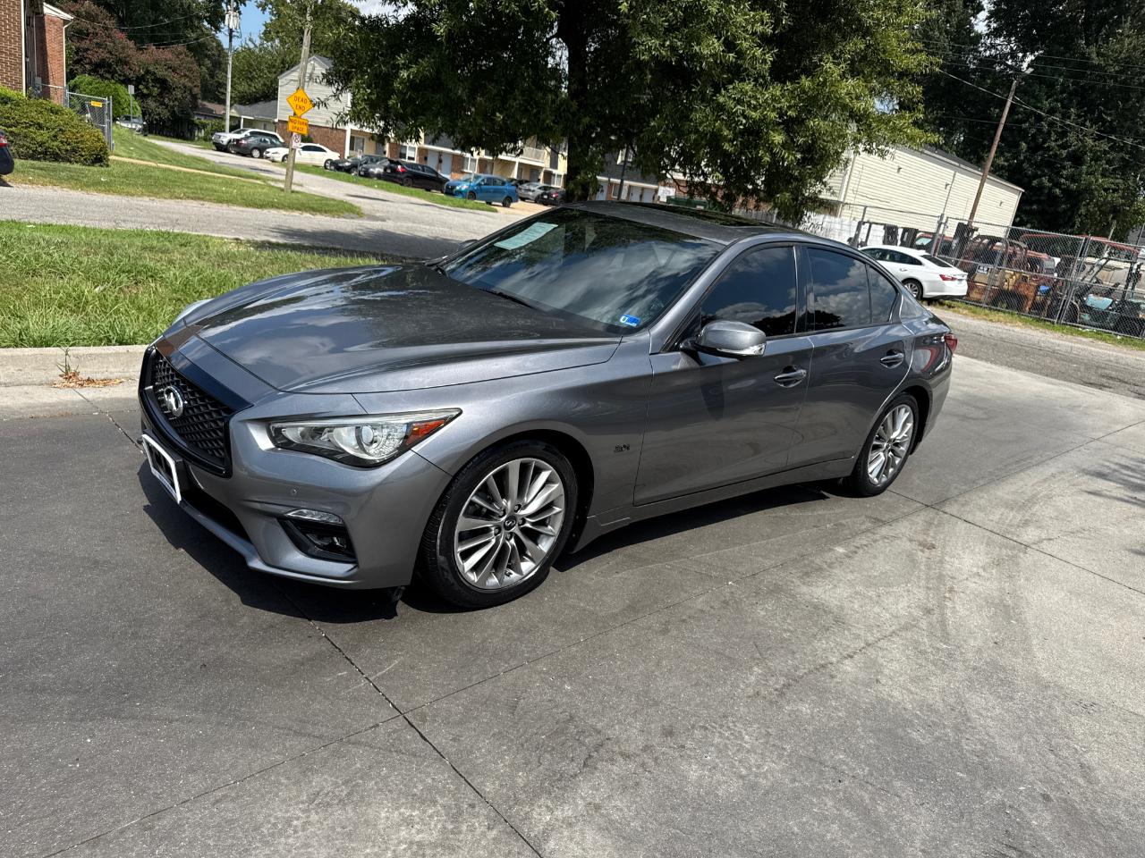 Infiniti Q50 3.0t LUXE AWD 2018