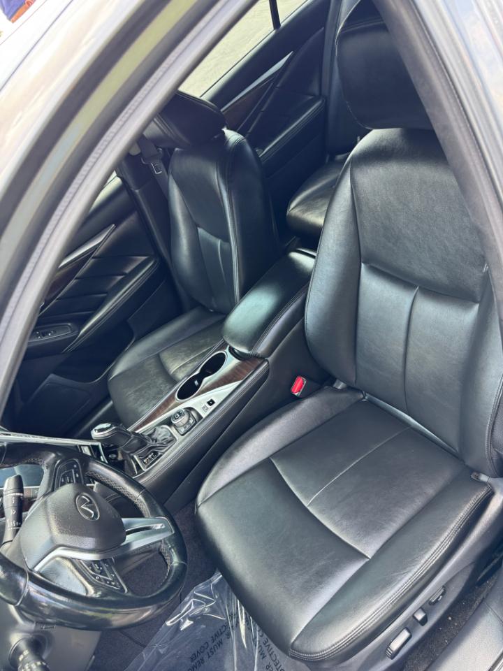 Infiniti Q50 3.0t LUXE AWD 2018