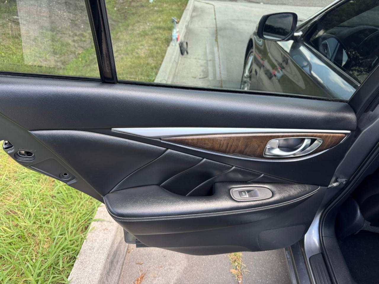 Infiniti Q50 3.0t LUXE AWD 2018
