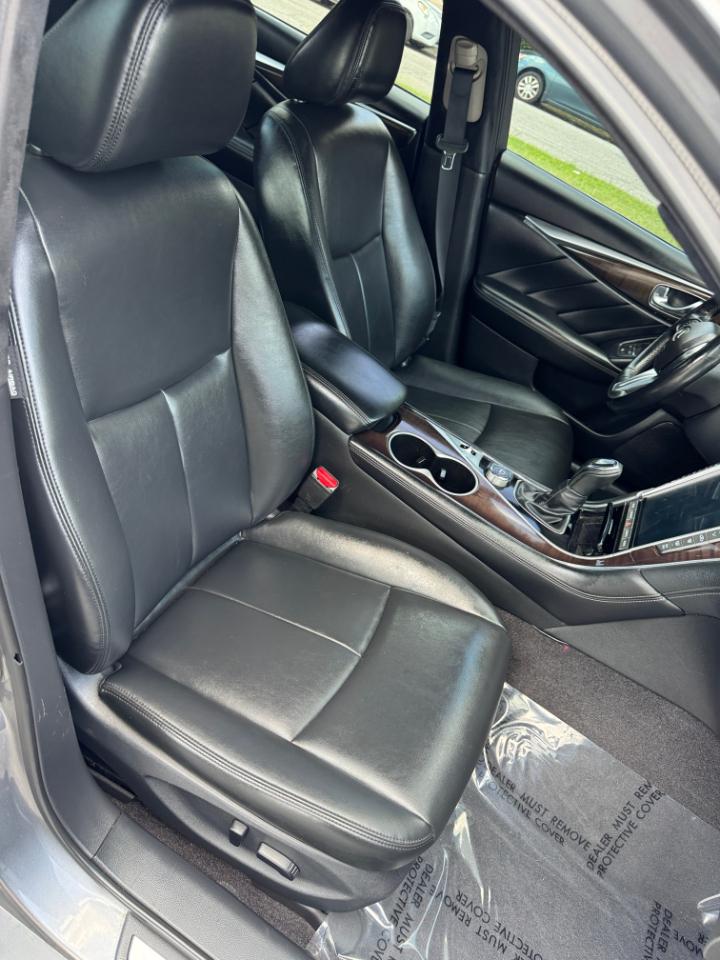 Infiniti Q50 3.0t LUXE AWD 2018