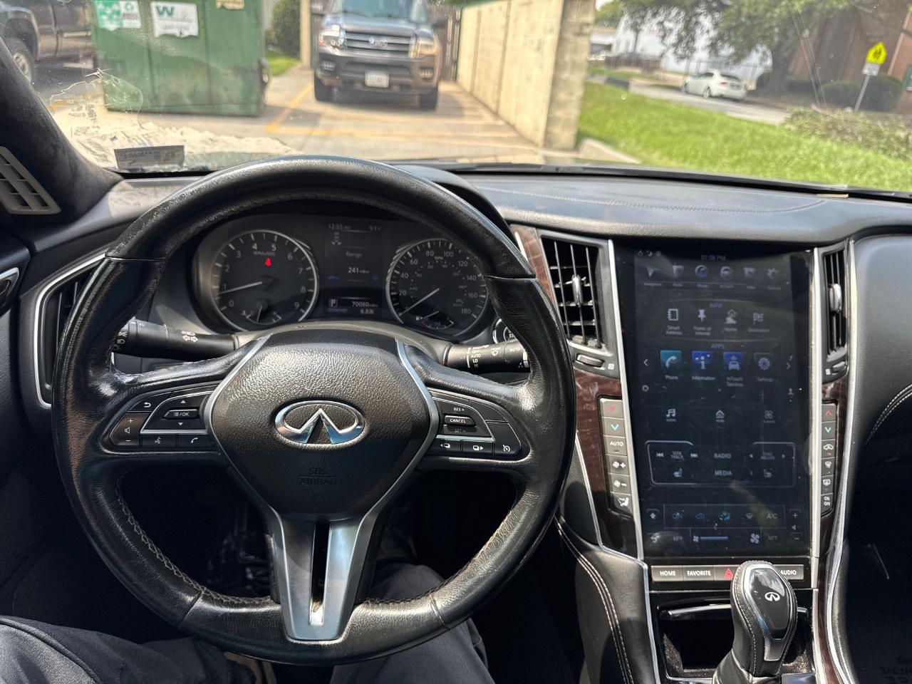 Infiniti Q50 3.0t LUXE AWD 2018