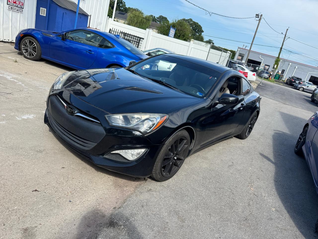 Hyundai Genesis Coupe 2dr I4 2.0T Auto Premium 2014