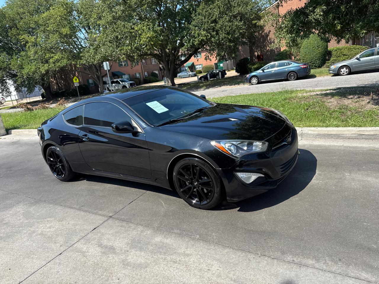 Hyundai Genesis Coupe 2dr I4 2.0T Auto Premium 2014