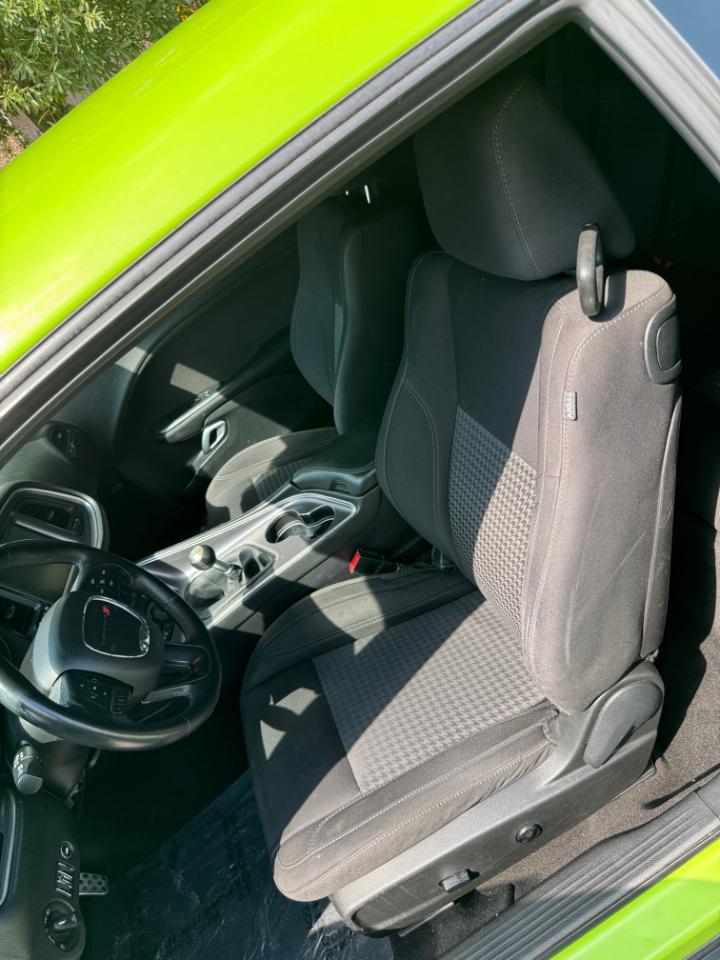 Dodge Challenger 2dr Cpe R/T 2015