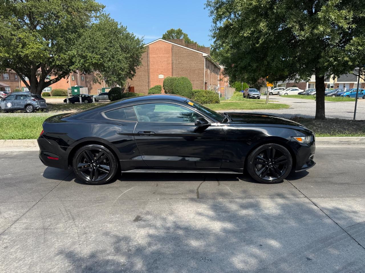 Ford Mustang 2dr Fastback EcoBoost 2015