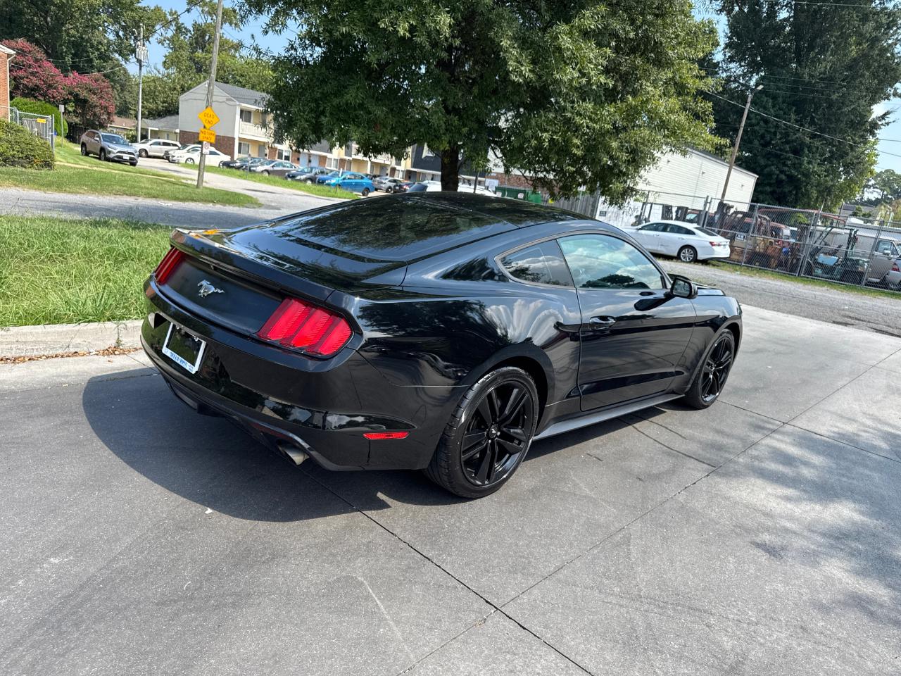 Ford Mustang 2dr Fastback EcoBoost 2015