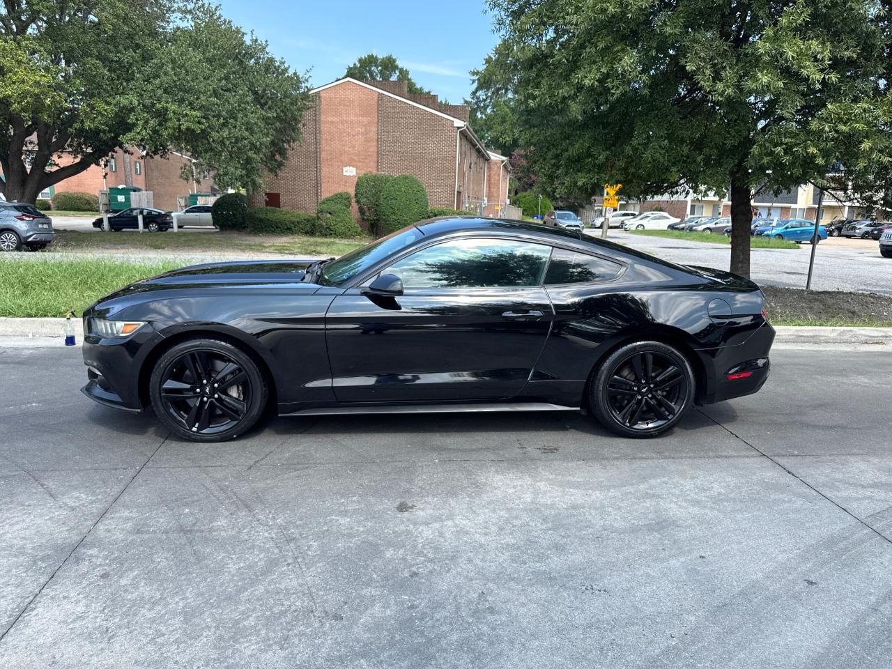 Ford Mustang 2dr Fastback EcoBoost 2015
