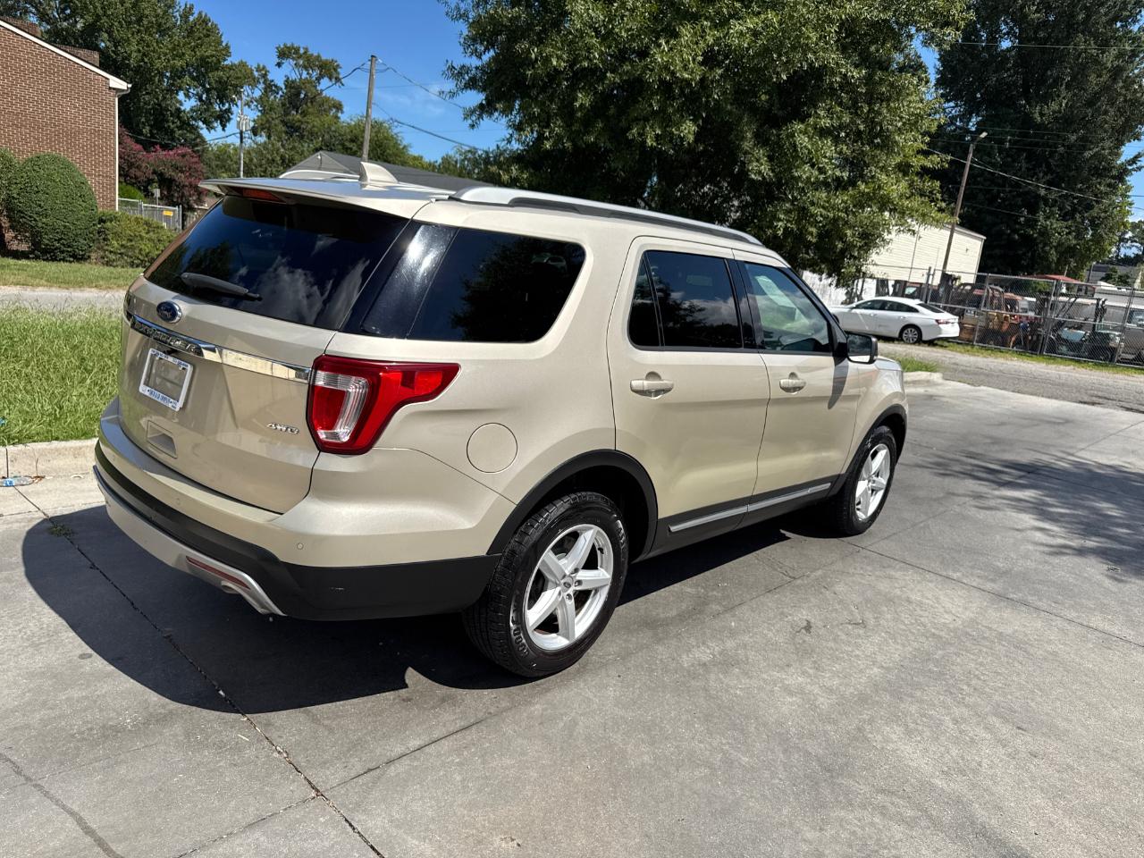 Ford Explorer XLT 4WD 2017