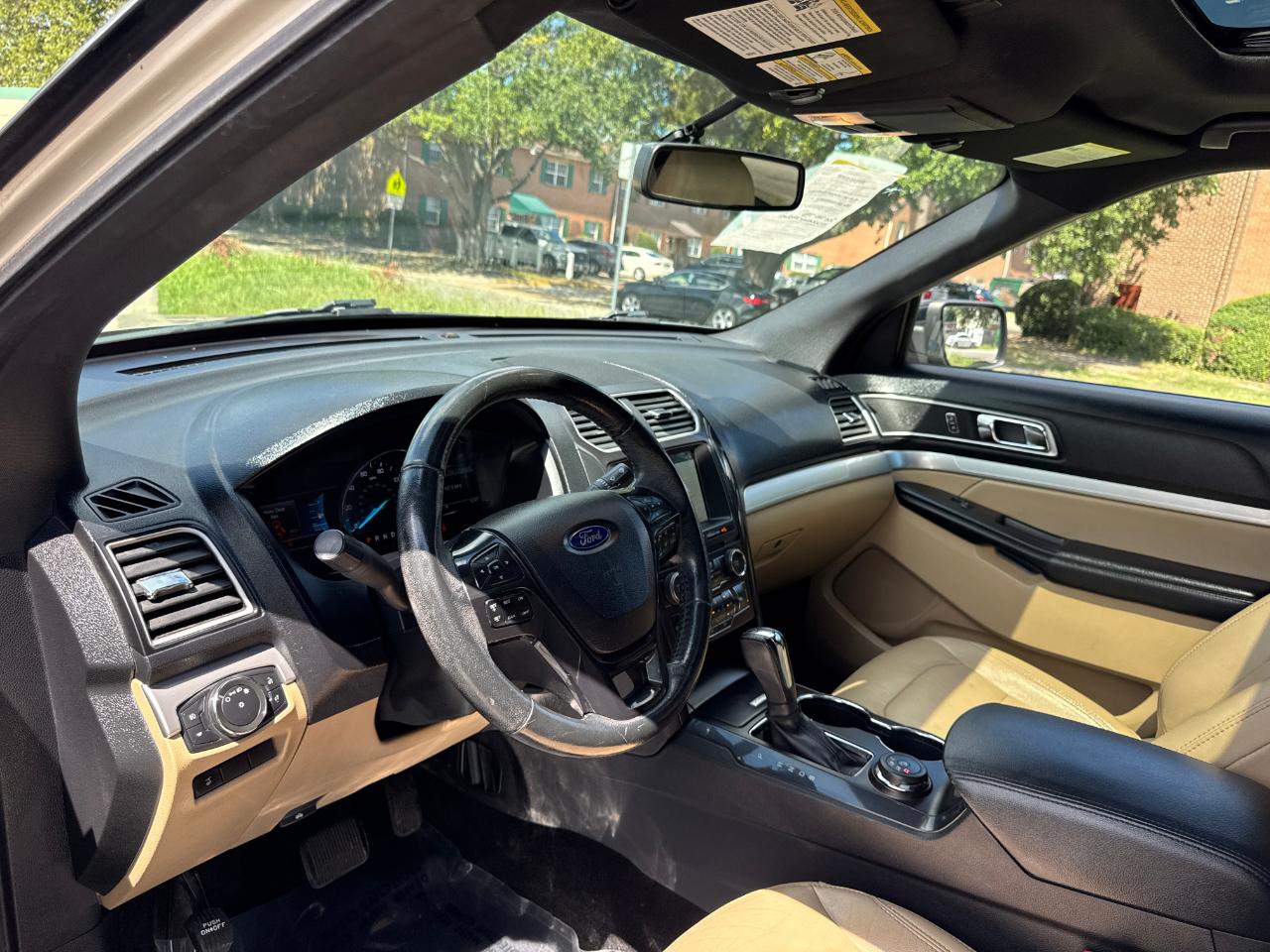 Ford Explorer XLT 4WD 2017