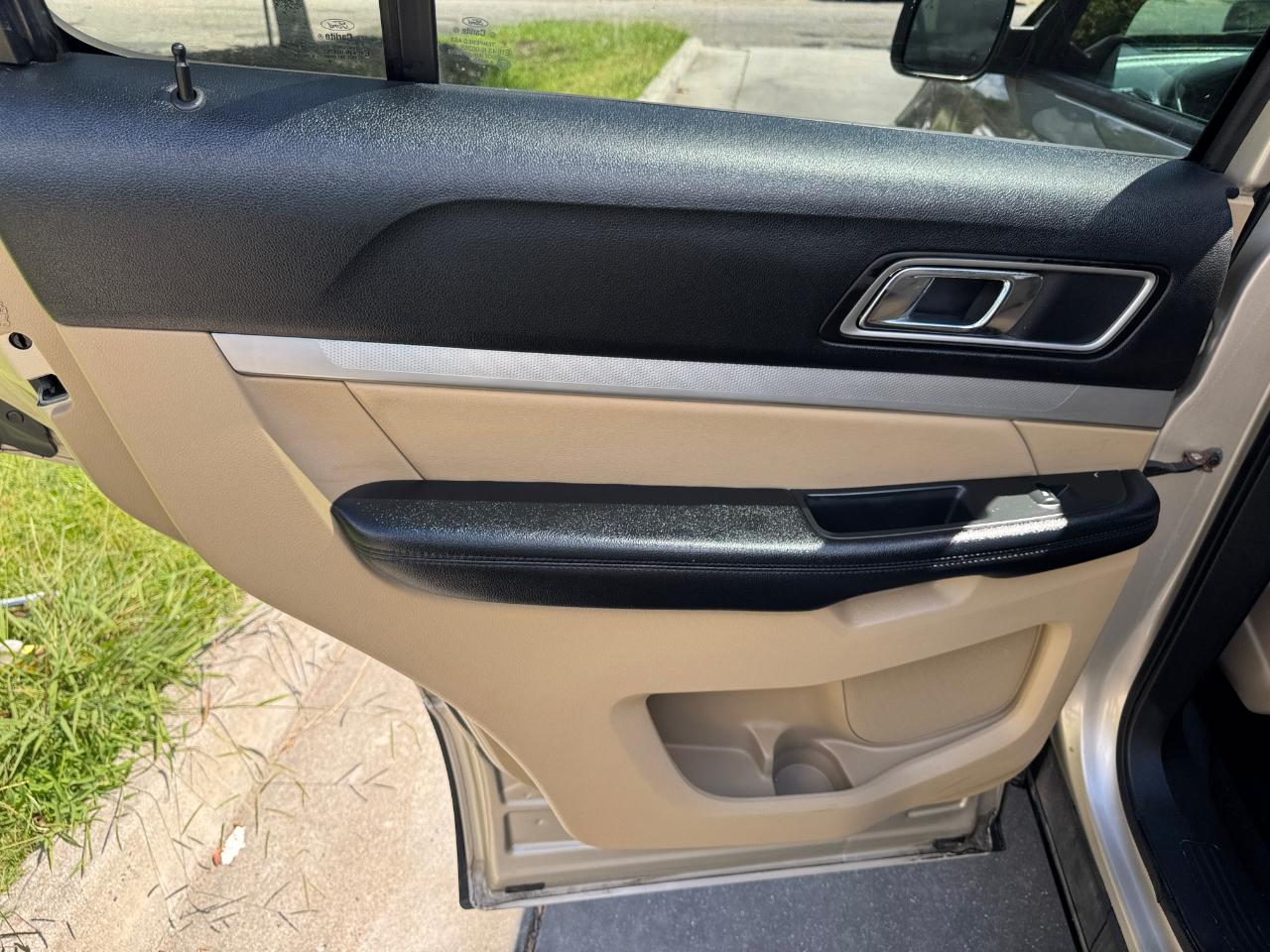 Ford Explorer XLT 4WD 2017