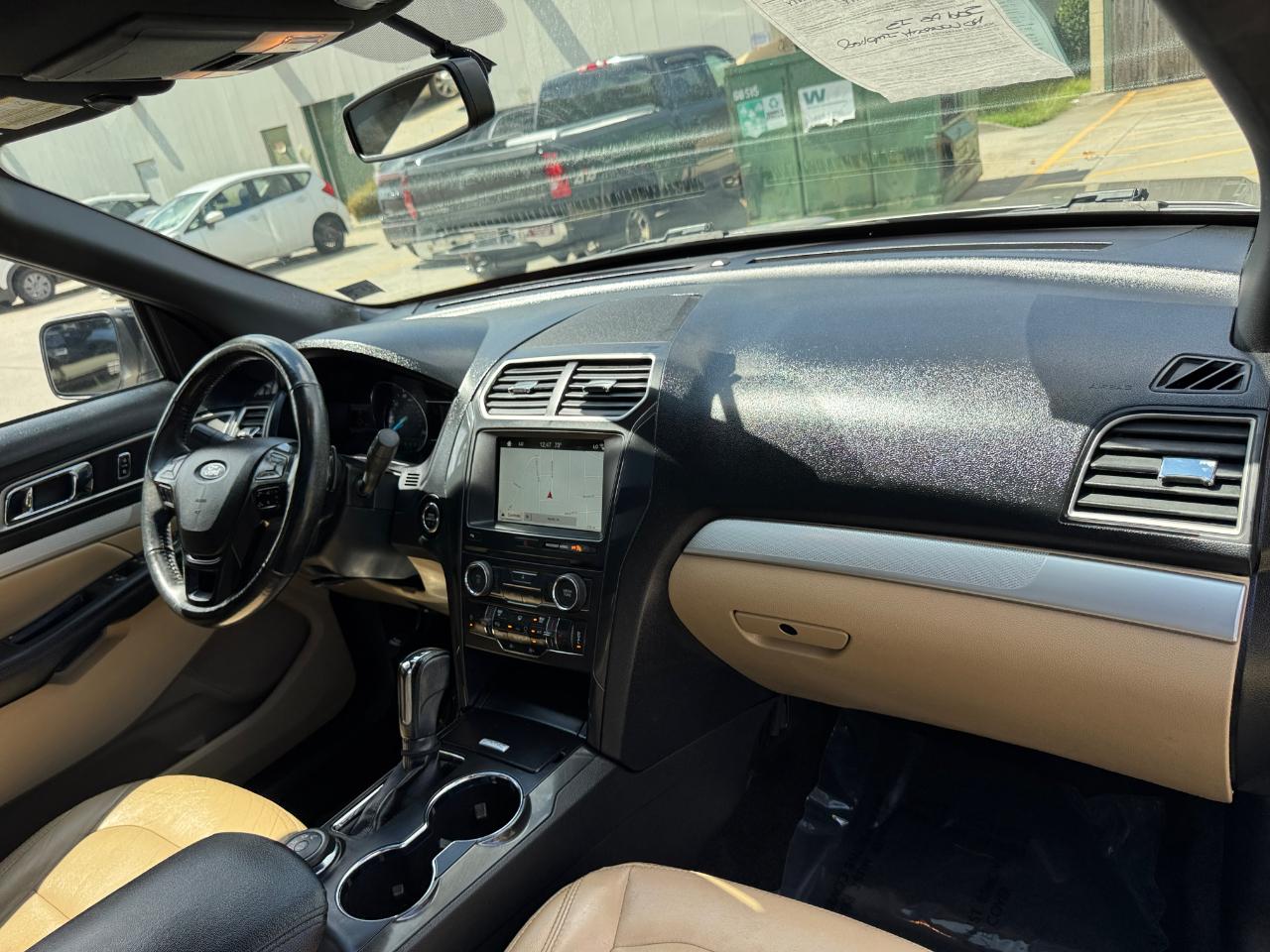 Ford Explorer XLT 4WD 2017