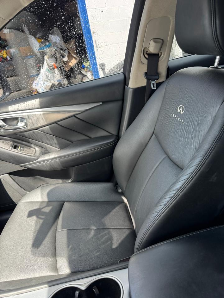 Infiniti Q50 3.0t LUXE RWD 2019
