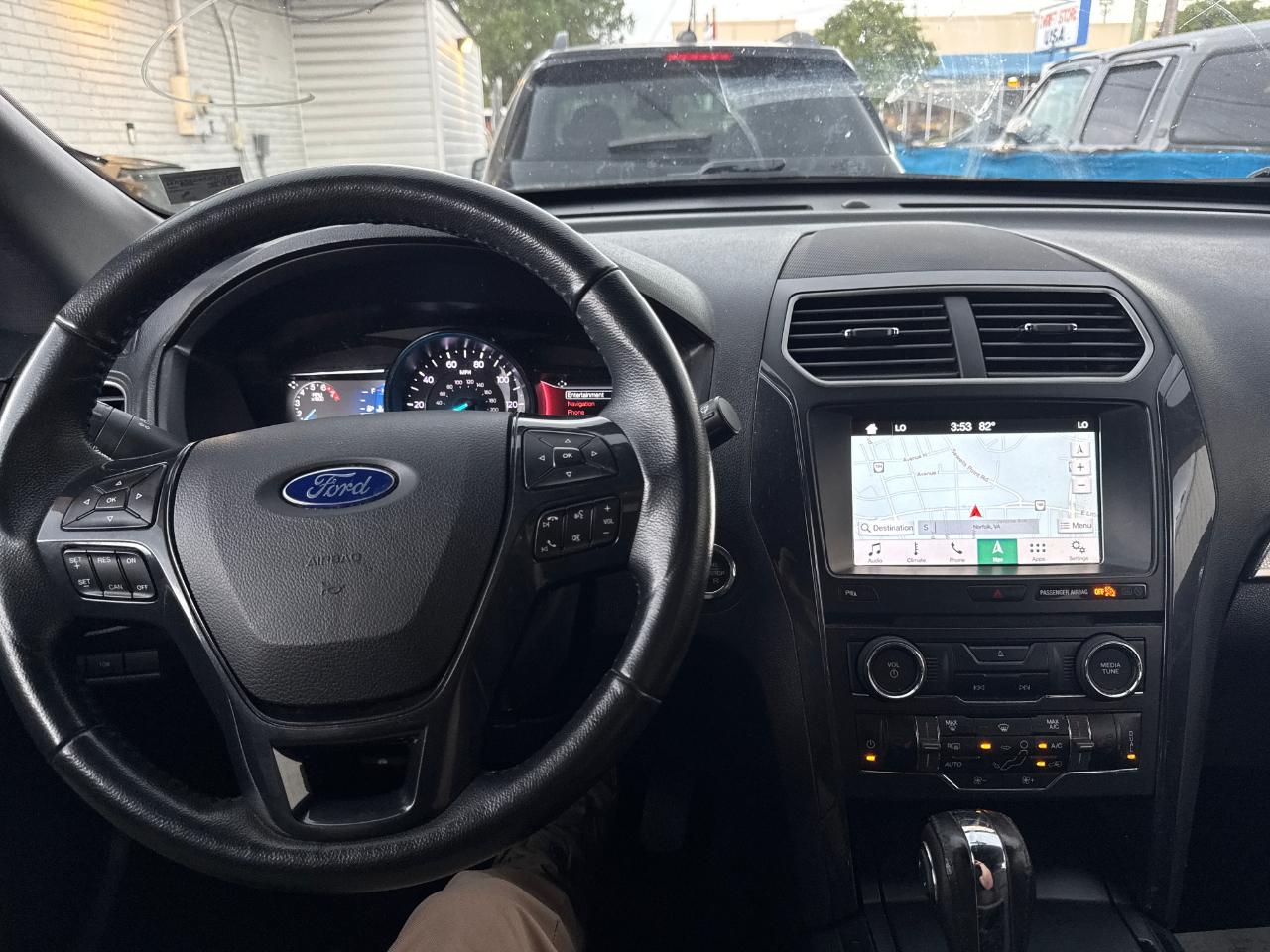 Ford Explorer XLT 4WD 2018