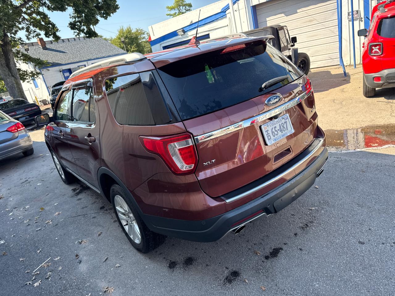 Ford Explorer XLT 4WD 2018