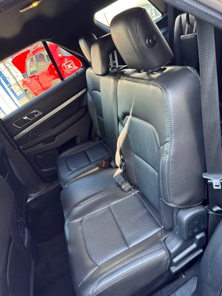 Ford Explorer XLT 4WD 2018
