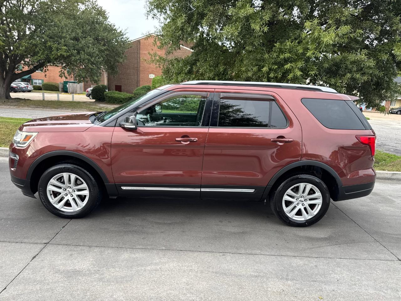 Ford Explorer XLT 4WD 2018