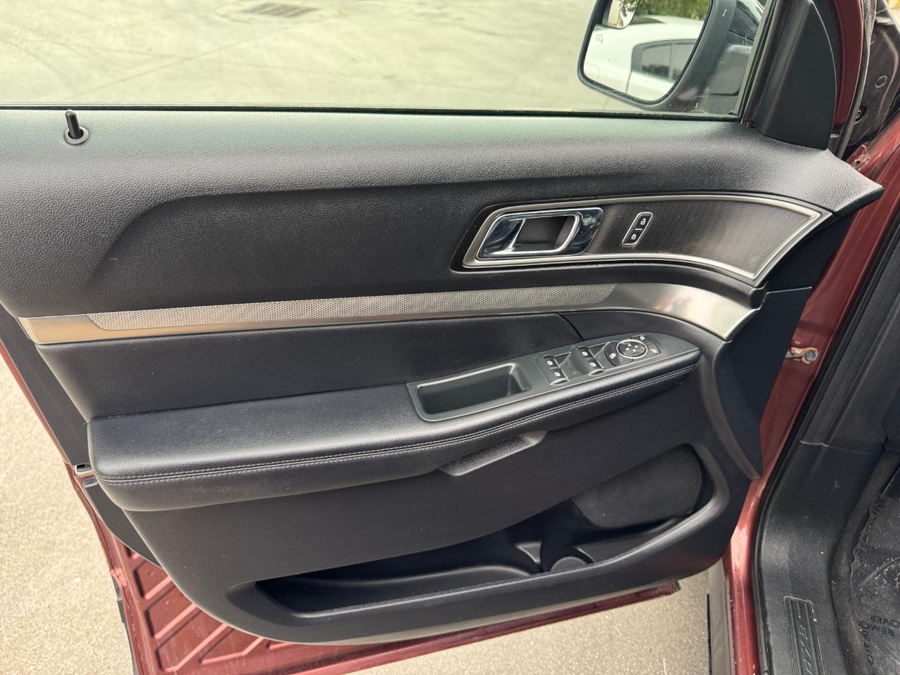 Ford Explorer XLT 4WD 2018