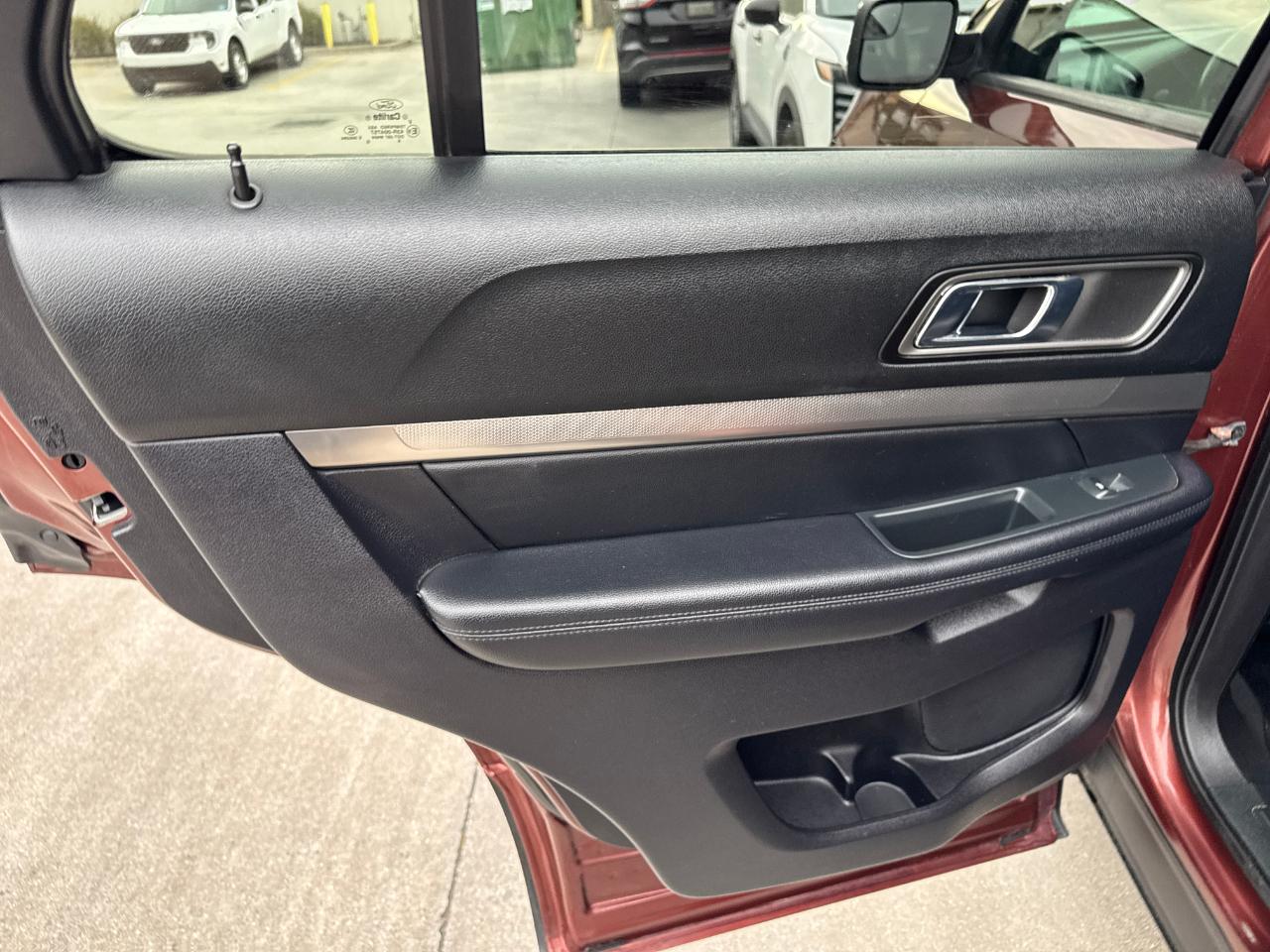 Ford Explorer XLT 4WD 2018