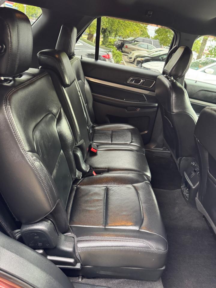 Ford Explorer XLT 4WD 2018