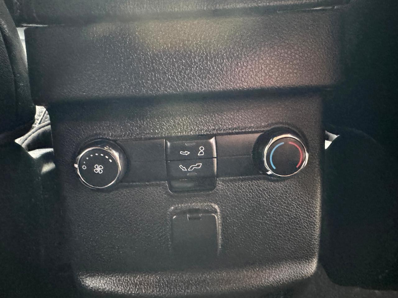 Ford Explorer XLT 4WD 2018