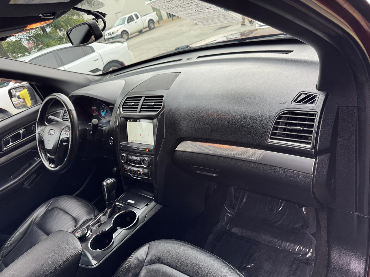 Ford Explorer XLT 4WD 2018