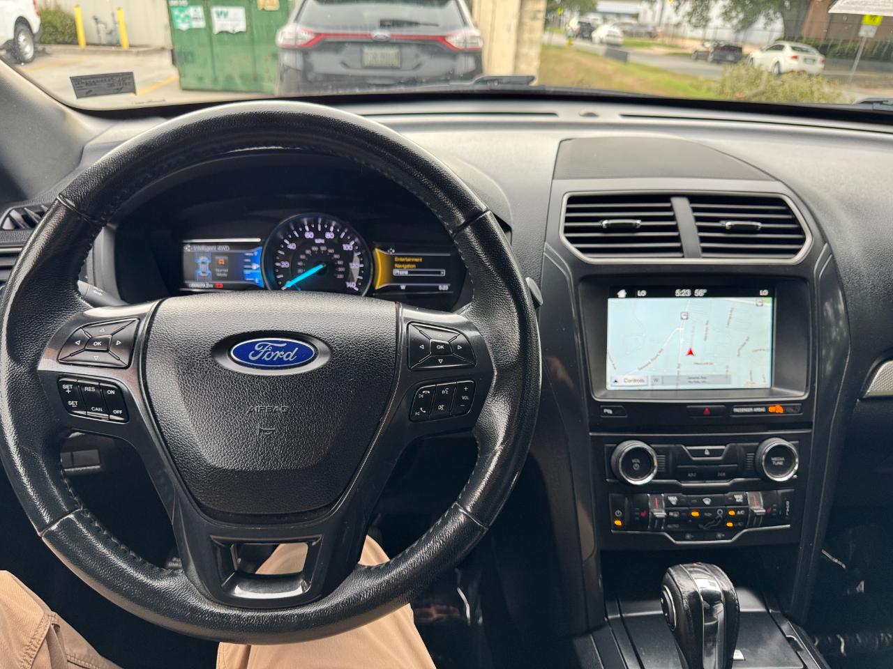 Ford Explorer XLT 4WD 2018