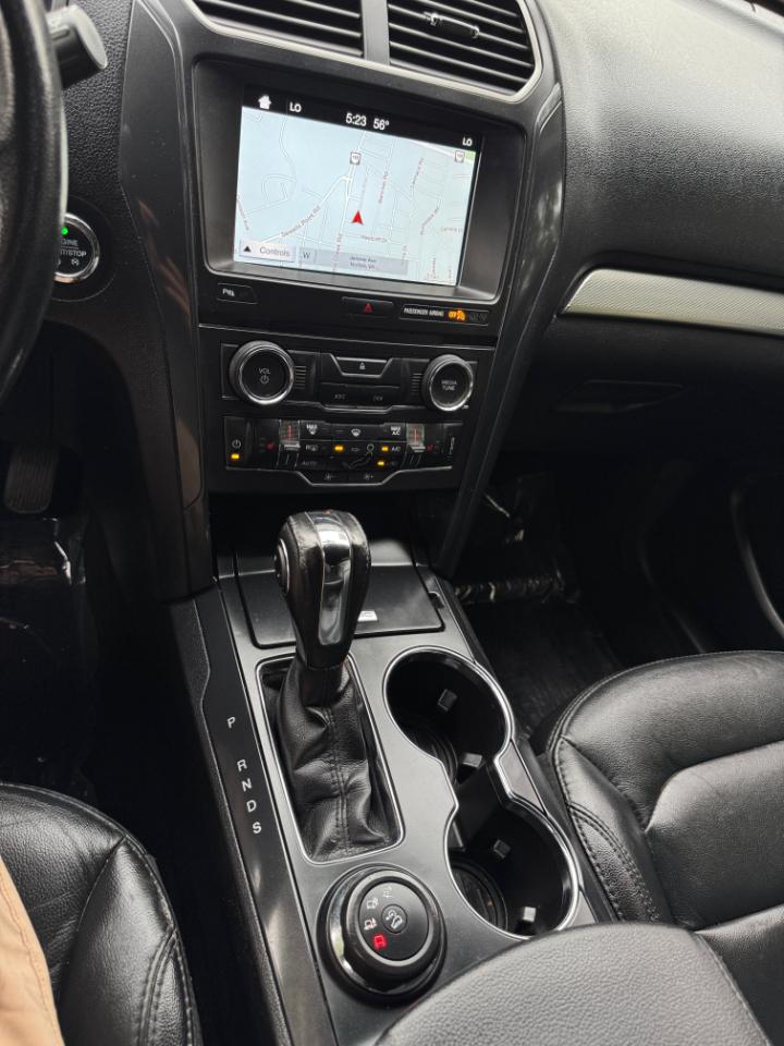 Ford Explorer XLT 4WD 2018
