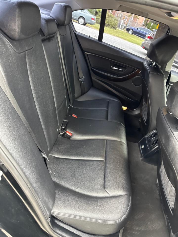 BMW 3 Series 320i xDrive Sedan 2017
