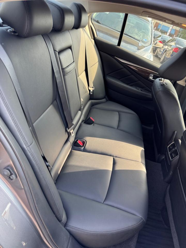 Infiniti Q50 3.0t LUXE AWD 2018