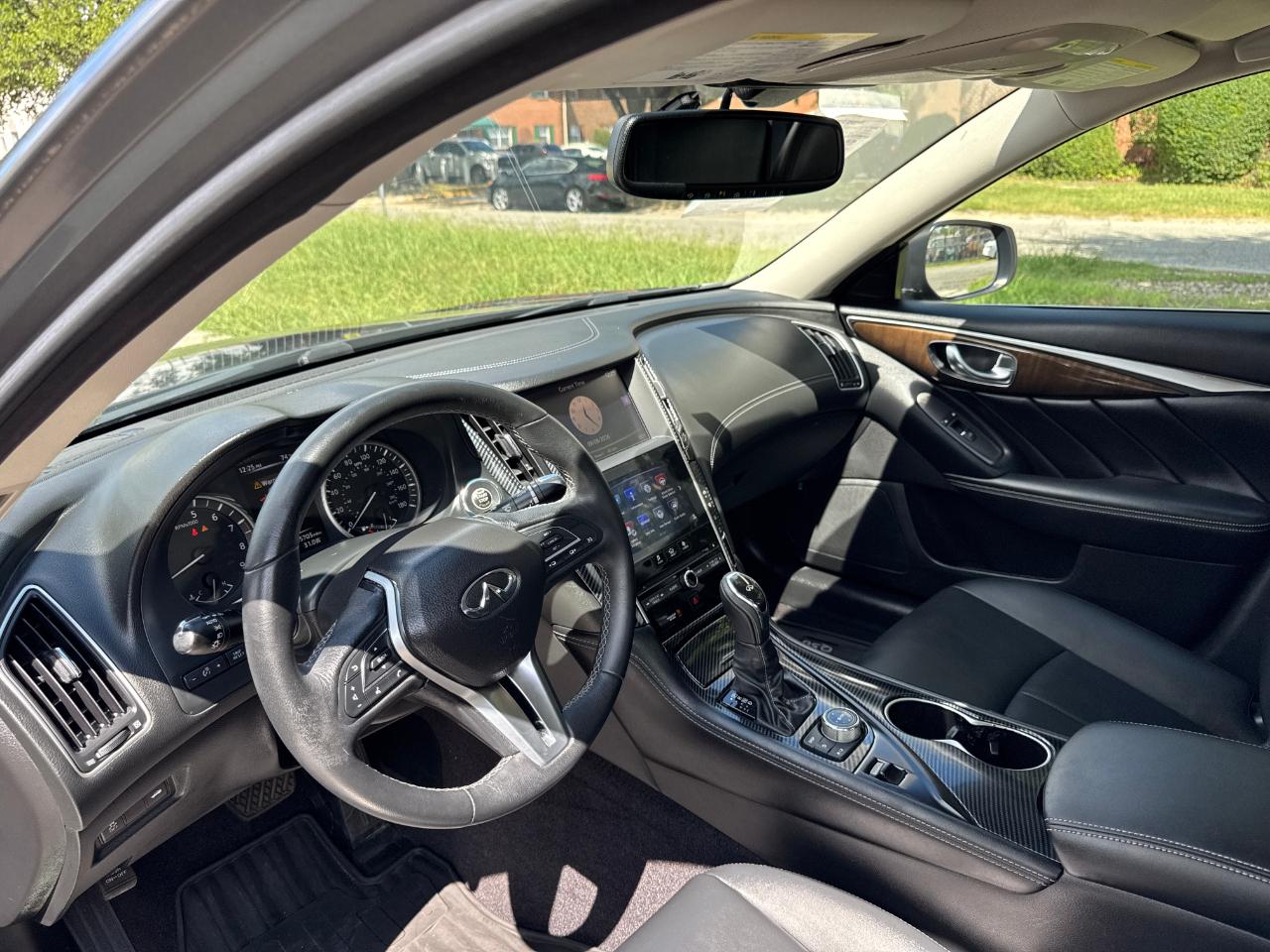 Infiniti Q50 3.0t LUXE AWD 2018
