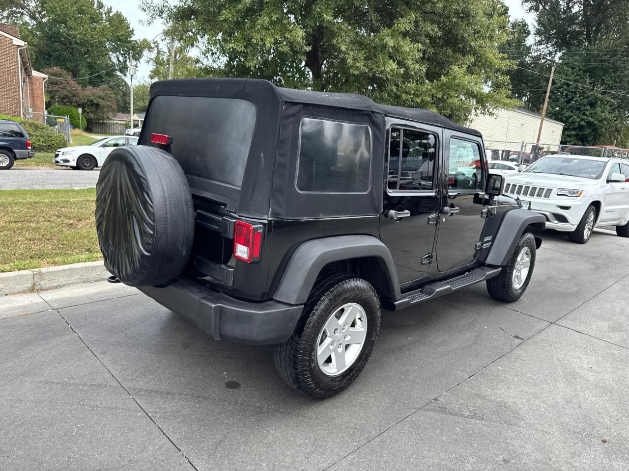 Jeep Wrangler Unlimited 4WD 4dr Sport 2014