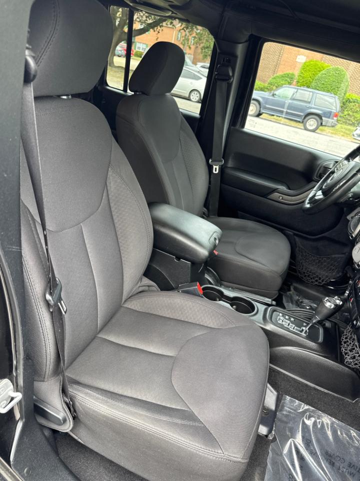 Jeep Wrangler Unlimited 4WD 4dr Sport 2014