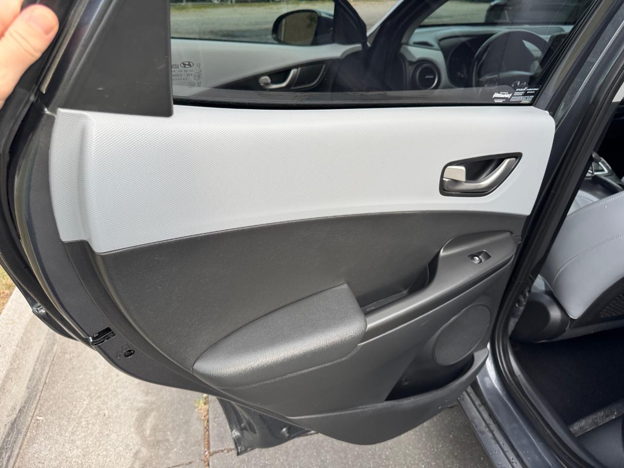 Hyundai Kona Limited DCT FWD 2020