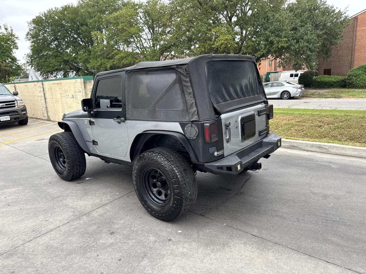 Jeep Wrangler 4WD 2dr Sport 2015