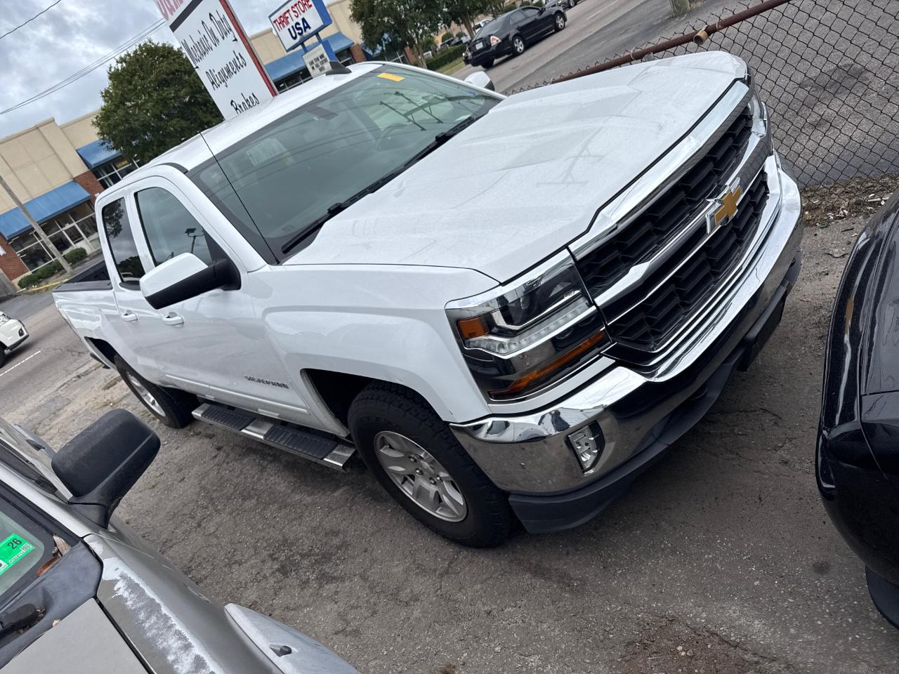 Chevrolet Silverado 1500 4WD Double Cab 143.5" LT w/1LT 2018