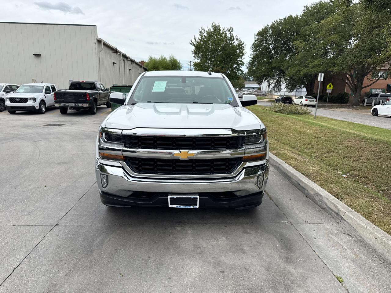Chevrolet Silverado 1500 4WD Double Cab 143.5" LT w/1LT 2018
