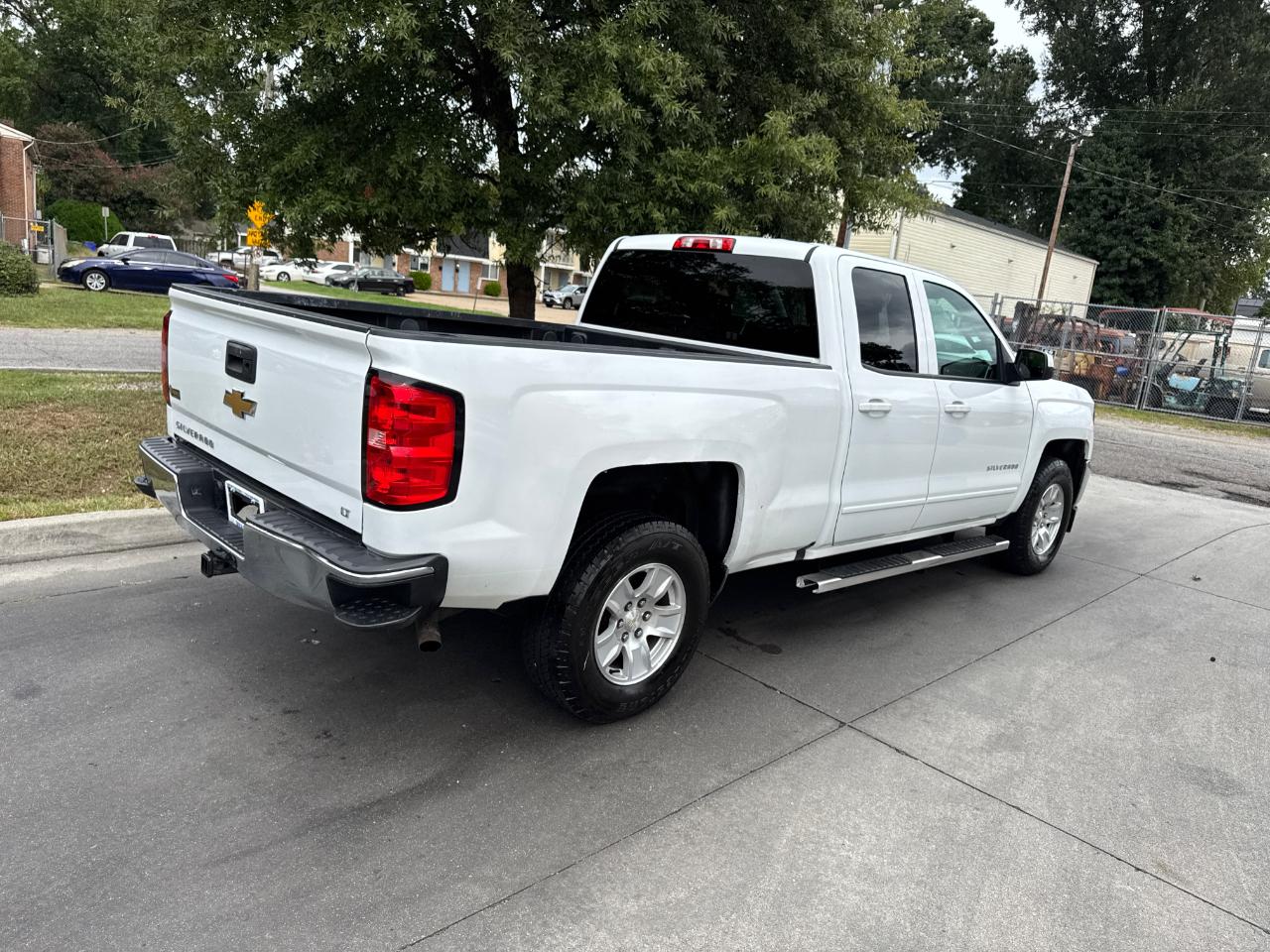 Chevrolet Silverado 1500 4WD Double Cab 143.5" LT w/1LT 2018