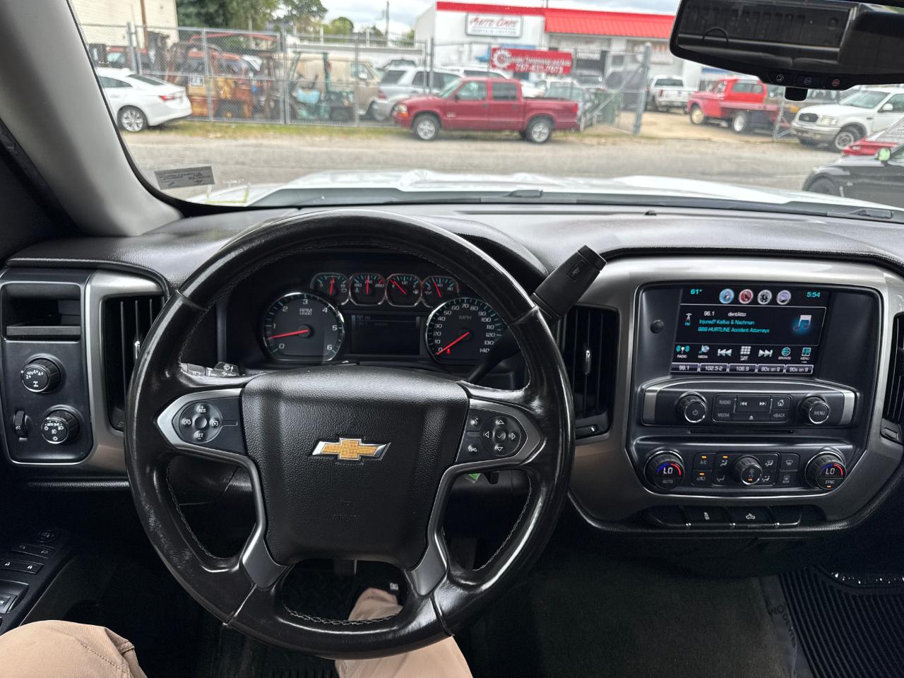 Chevrolet Silverado 1500 4WD Double Cab 143.5" LT w/1LT 2018