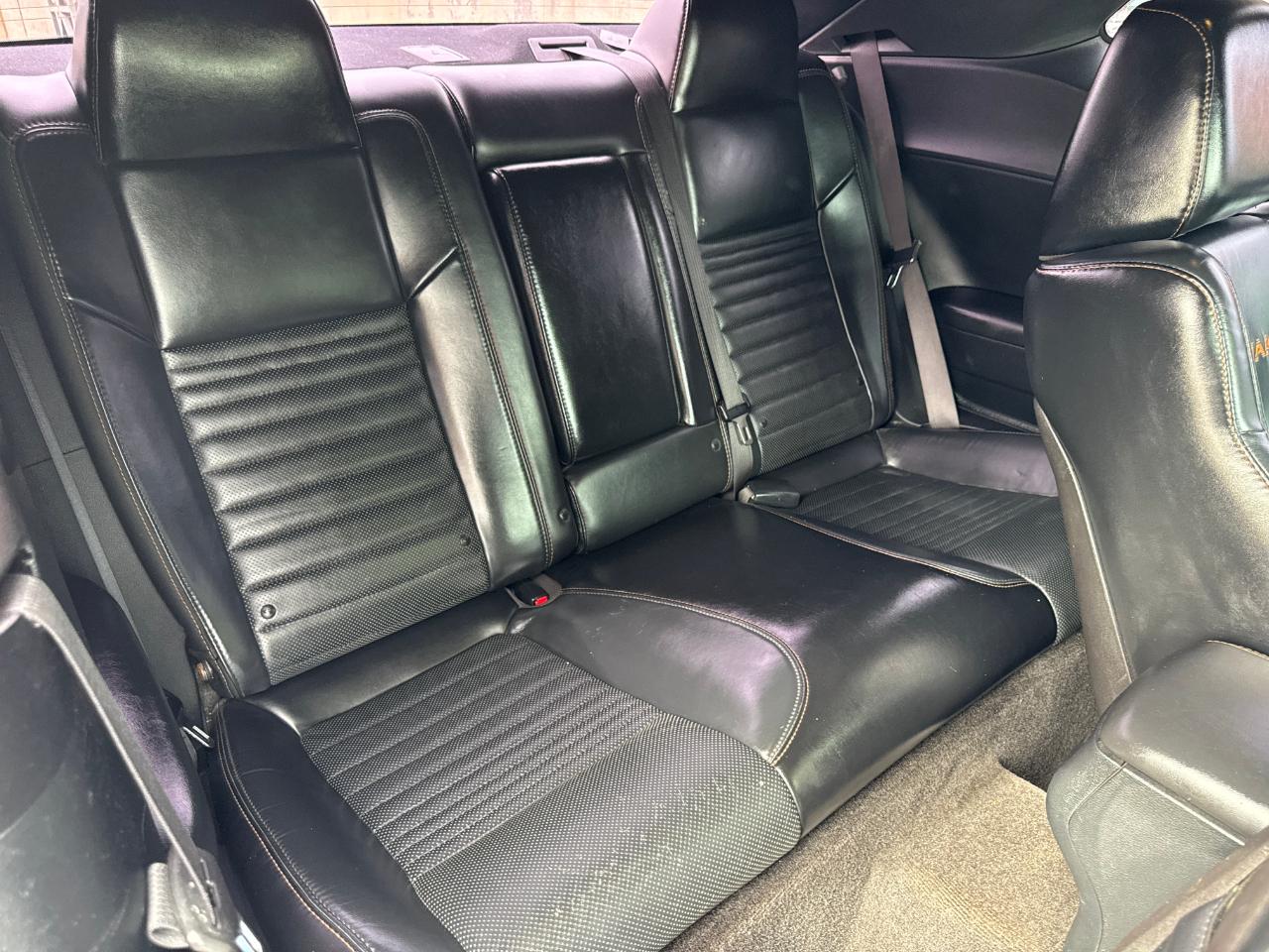 Dodge Challenger 2dr Cpe R/T Plus 2015