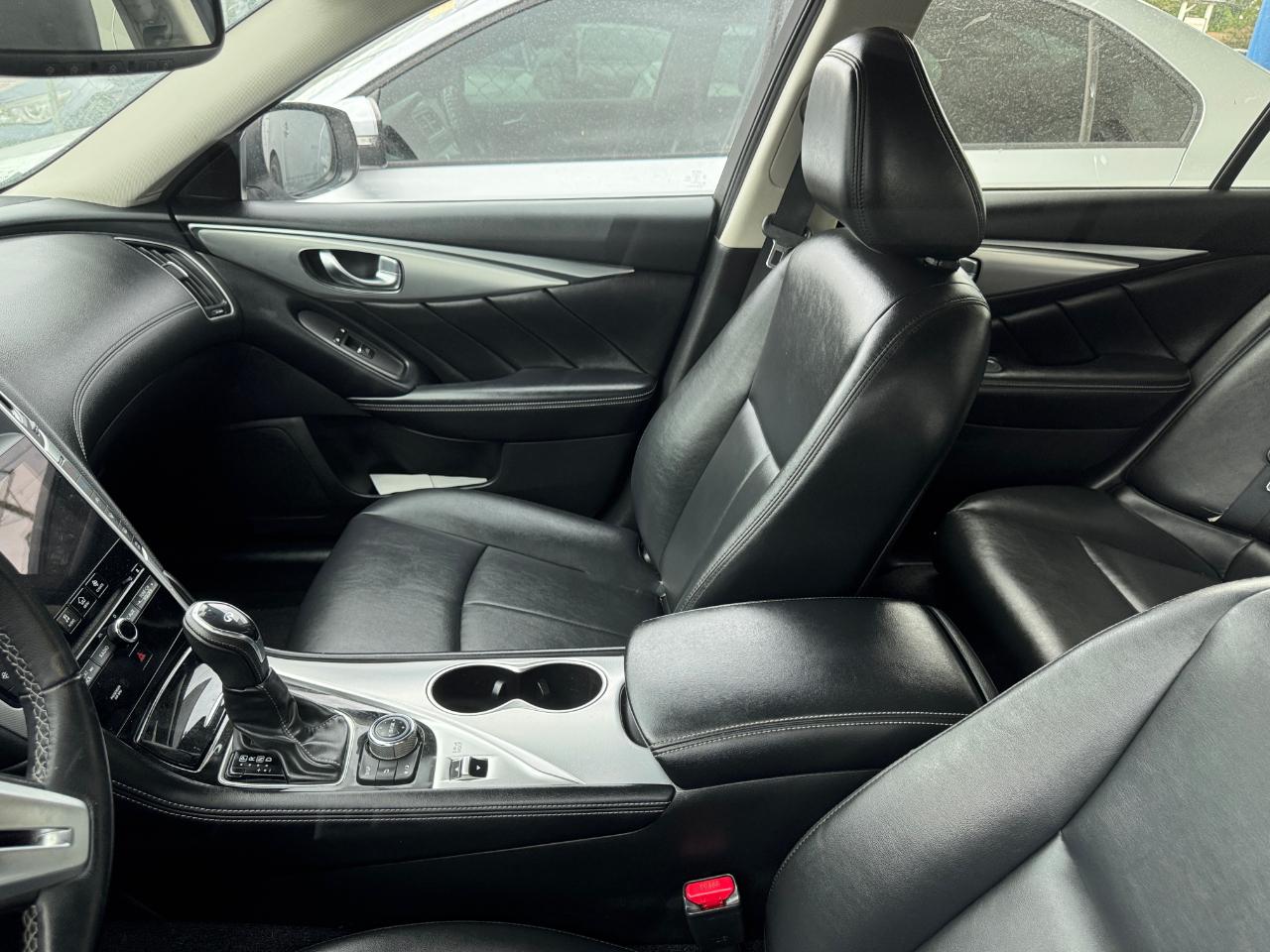 Infiniti Q50 3.0t LUXE AWD 2019