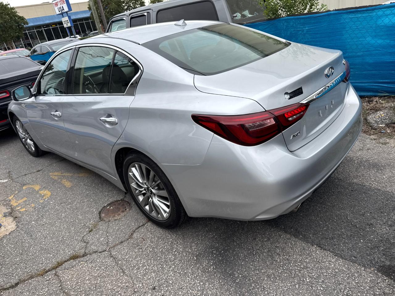 Infiniti Q50 3.0t LUXE AWD 2019