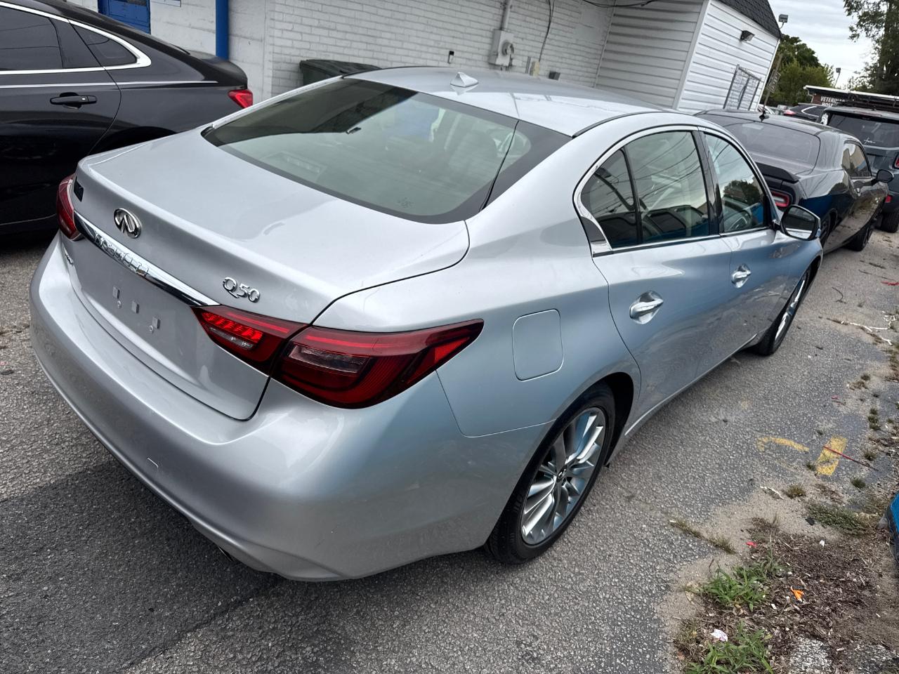 Infiniti Q50 3.0t LUXE AWD 2019