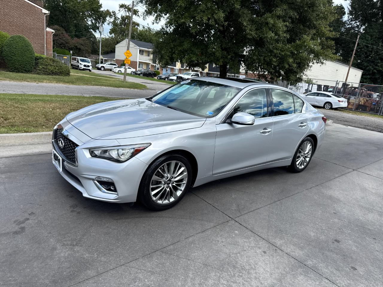 Infiniti Q50 3.0t LUXE AWD 2019