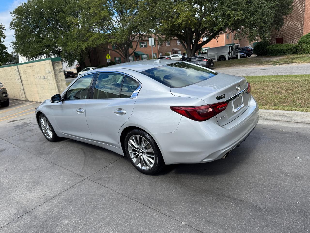 Infiniti Q50 3.0t LUXE AWD 2019