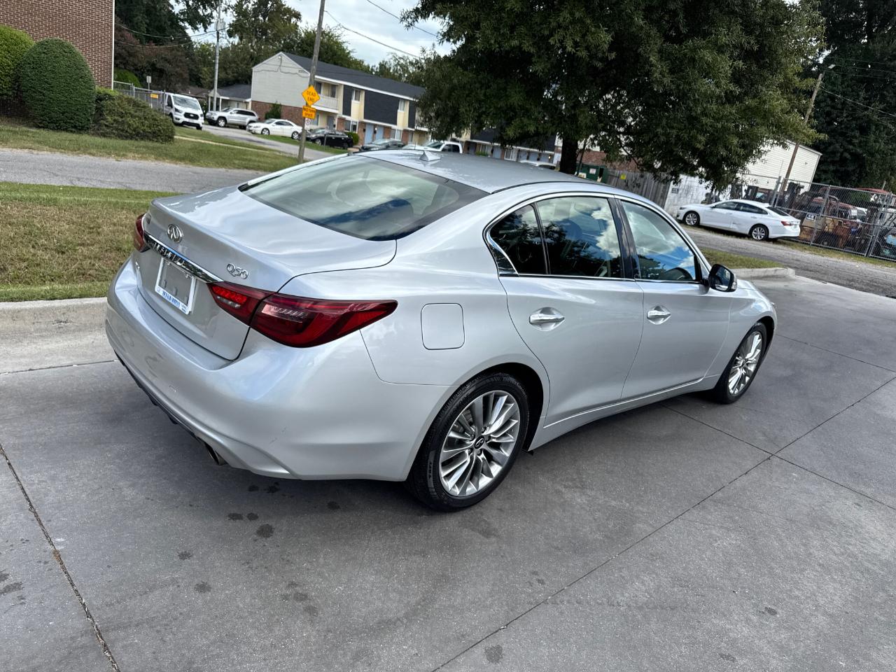 Infiniti Q50 3.0t LUXE AWD 2019