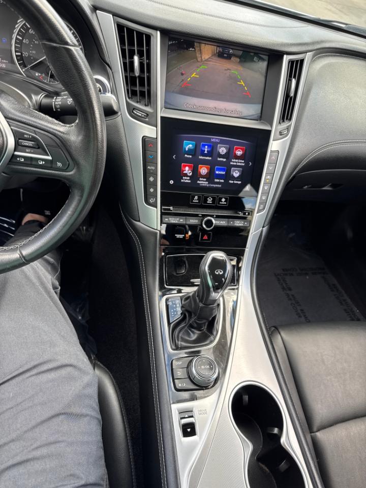 Infiniti Q50 3.0t LUXE AWD 2019