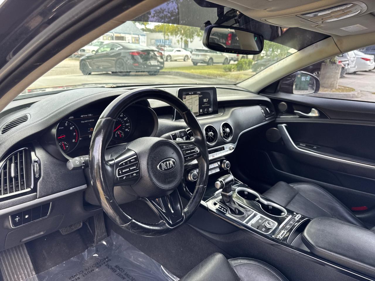 Kia Stinger Premium RWD 2018